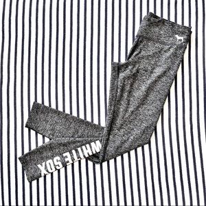 PINK Victoria’s Secret Marled Gray White Sox Leggings Small